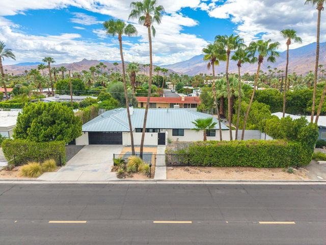 1913 E Amado Road, Palm Springs, CA 92262