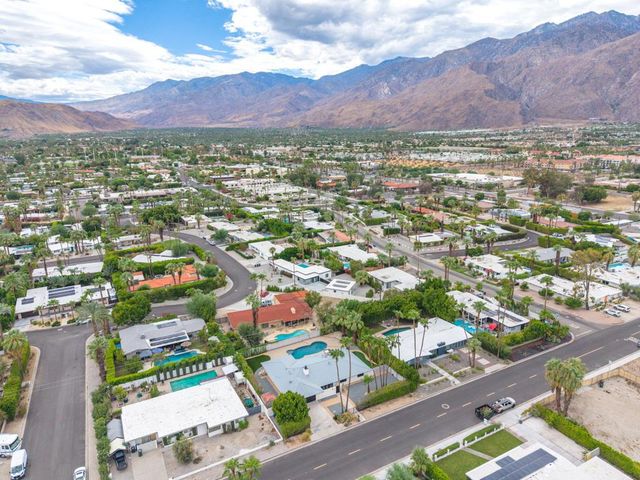 1913 E Amado Road, Palm Springs, CA 92262
