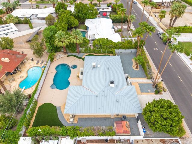 1913 E Amado Road, Palm Springs, CA 92262