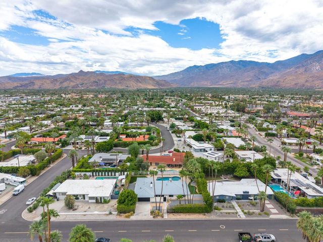 1913 E Amado Road, Palm Springs, CA 92262