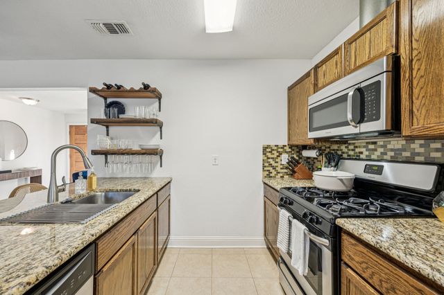 12606 Templeton Trail, Farmers Branch, TX 75234