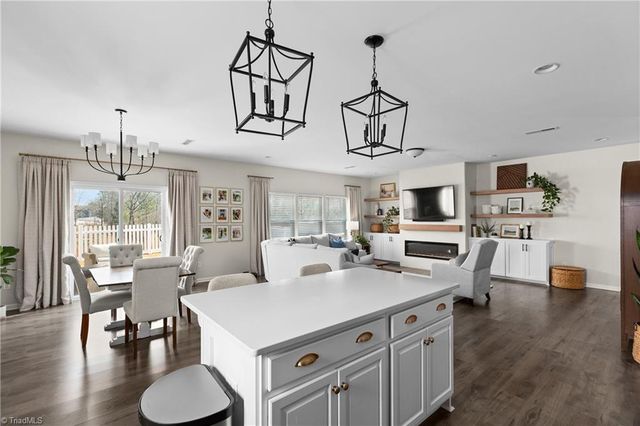 4020 Centerpiece Court, High Point, NC 27265