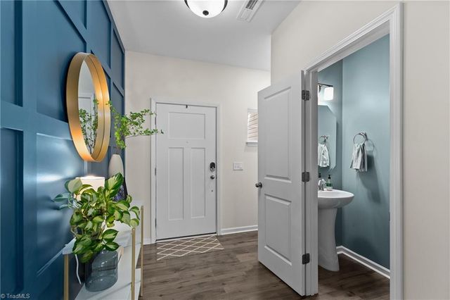 4020 Centerpiece Court, High Point, NC 27265