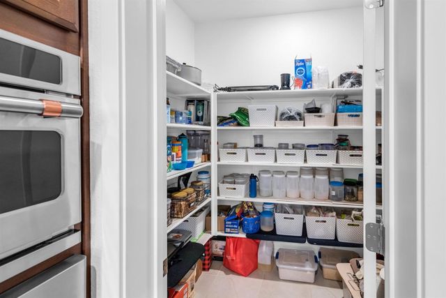 4643 Flagstaff Dr, Folsom, CA 95630