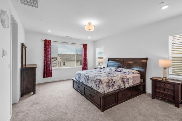 4643 Flagstaff Dr, Folsom, CA 95630