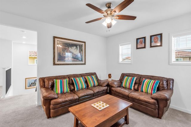 4643 Flagstaff Dr, Folsom, CA 95630