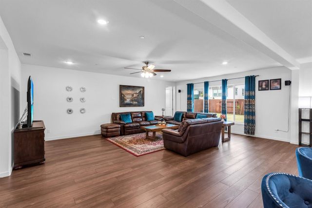 4643 Flagstaff Dr, Folsom, CA 95630