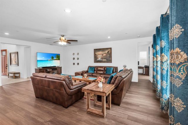 4643 Flagstaff Dr, Folsom, CA 95630