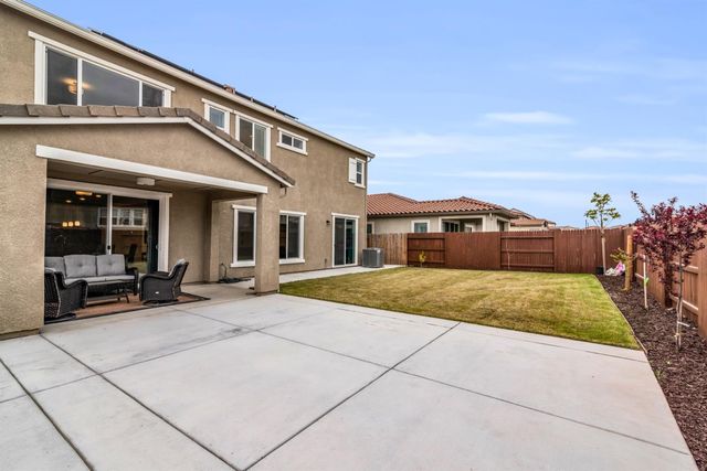 4643 Flagstaff Dr, Folsom, CA 95630