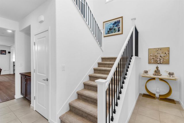 4643 Flagstaff Dr, Folsom, CA 95630