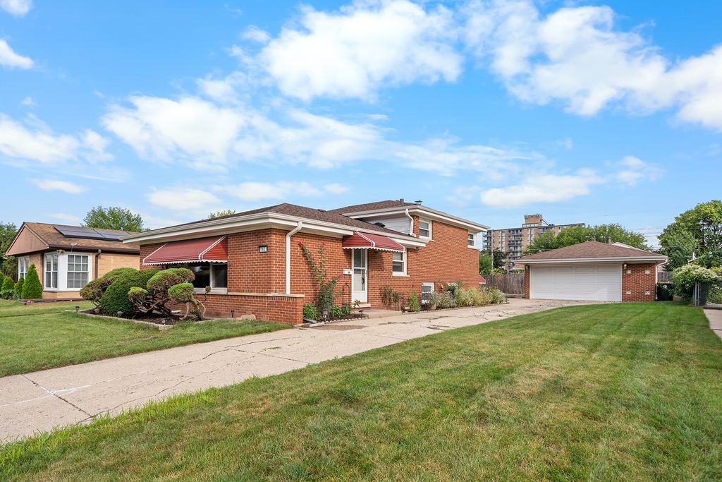 7828 Palma Lane, Morton Grove, IL 60053