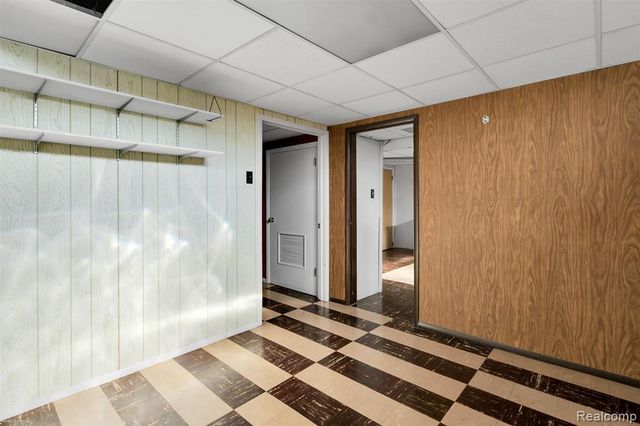 31451 Palomino Drive, Warren, MI 48093