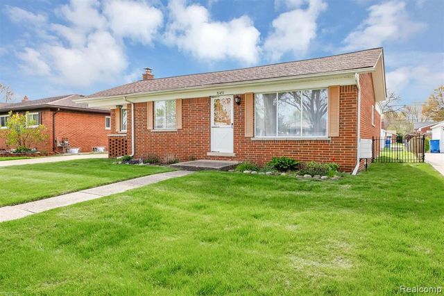 31451 Palomino Drive, Warren, MI 48093