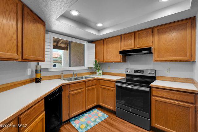 2504 N Ironwood Ridge Drive, Tucson, AZ 85745