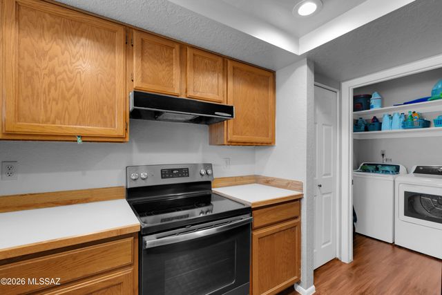 2504 N Ironwood Ridge Drive, Tucson, AZ 85745