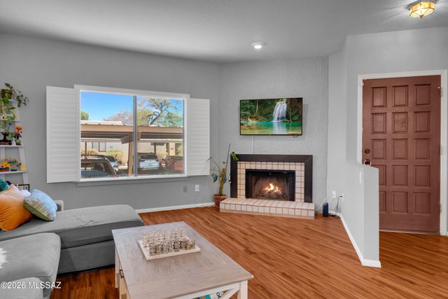 2504 N Ironwood Ridge Drive, Tucson, AZ 85745
