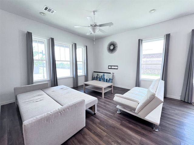 3211 Midnight Drive, Sachse, TX 75048