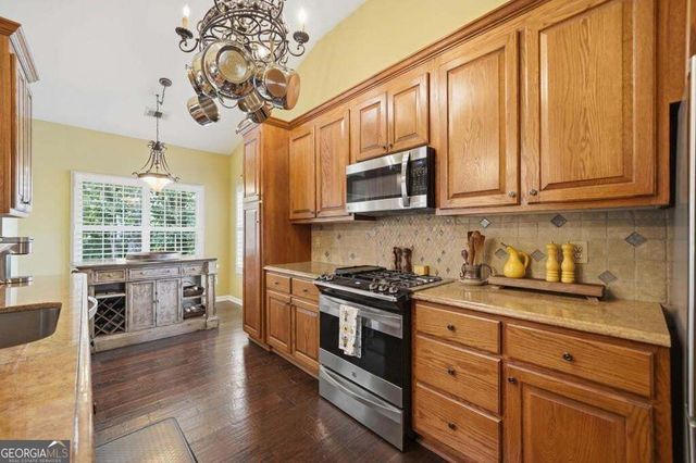 2085 Habersham Marina Road, Cumming, GA 30041