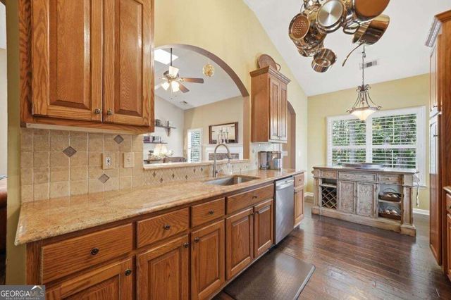 2085 Habersham Marina Road, Cumming, GA 30041
