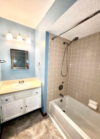 7456 Gardenview Place, Dublin, OH 43016