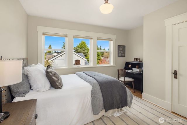 5113 47th Avenue NE, Seattle, WA 98105