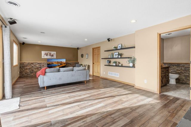 144 Century Trail, Lino Lakes, MN 55014