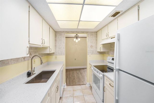 11505 7TH WAY N 2303, St Petersburg, FL 33716