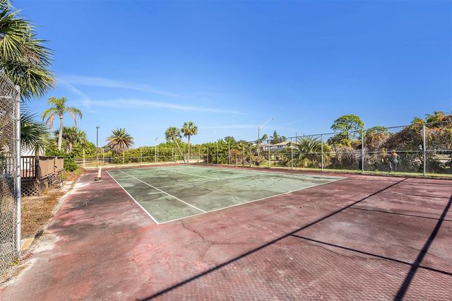 11505 7TH WAY N 2303, St Petersburg, FL 33716