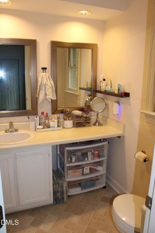 200 W Woodcroft 52 B, Durham, NC 27713