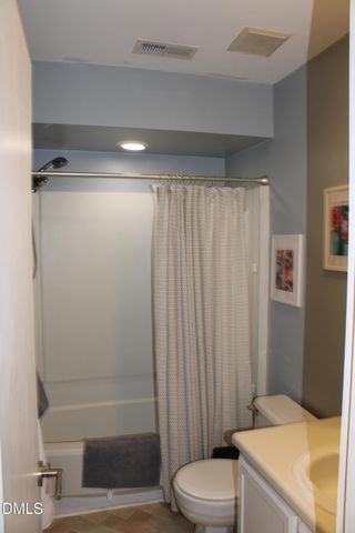 200 W Woodcroft 52 B, Durham, NC 27713