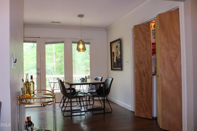 200 W Woodcroft 52 B, Durham, NC 27713