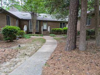 200 W Woodcroft 52 B, Durham, NC 27713
