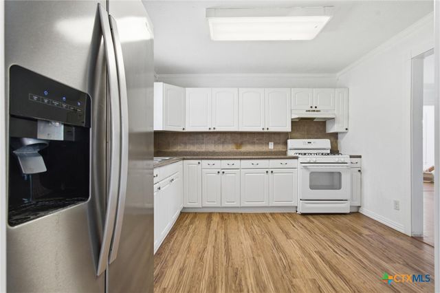 901 Barbara Drive, San Marcos, TX 78666