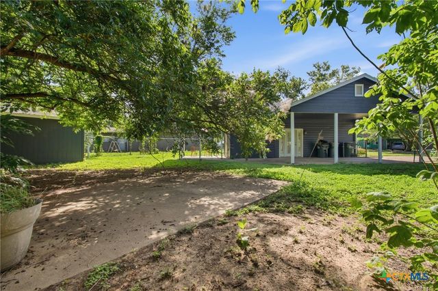 901 Barbara Drive, San Marcos, TX 78666