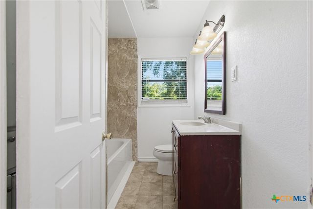 901 Barbara Drive, San Marcos, TX 78666