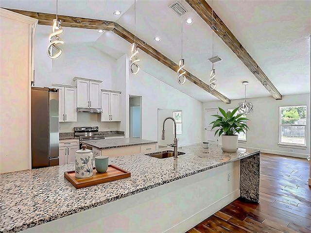 15032 HUMMINGBIRD ROAD, Weeki Wachee, FL 34614