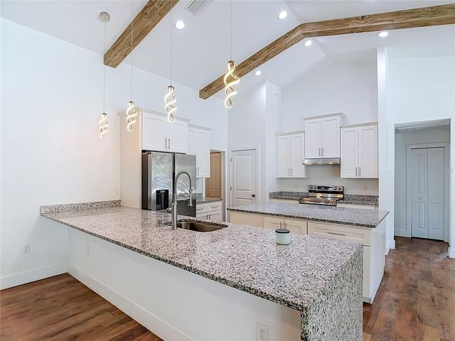 15032 HUMMINGBIRD ROAD, Weeki Wachee, FL 34614