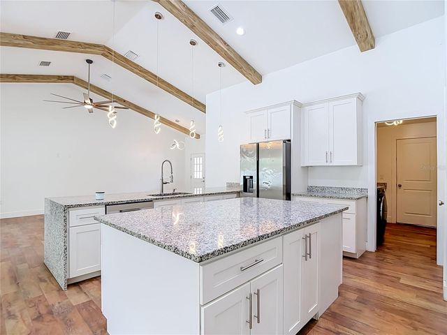 15032 HUMMINGBIRD ROAD, Weeki Wachee, FL 34614