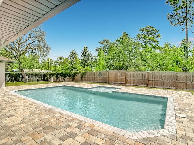 15032 HUMMINGBIRD ROAD, Weeki Wachee, FL 34614