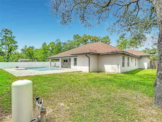 15032 HUMMINGBIRD ROAD, Weeki Wachee, FL 34614