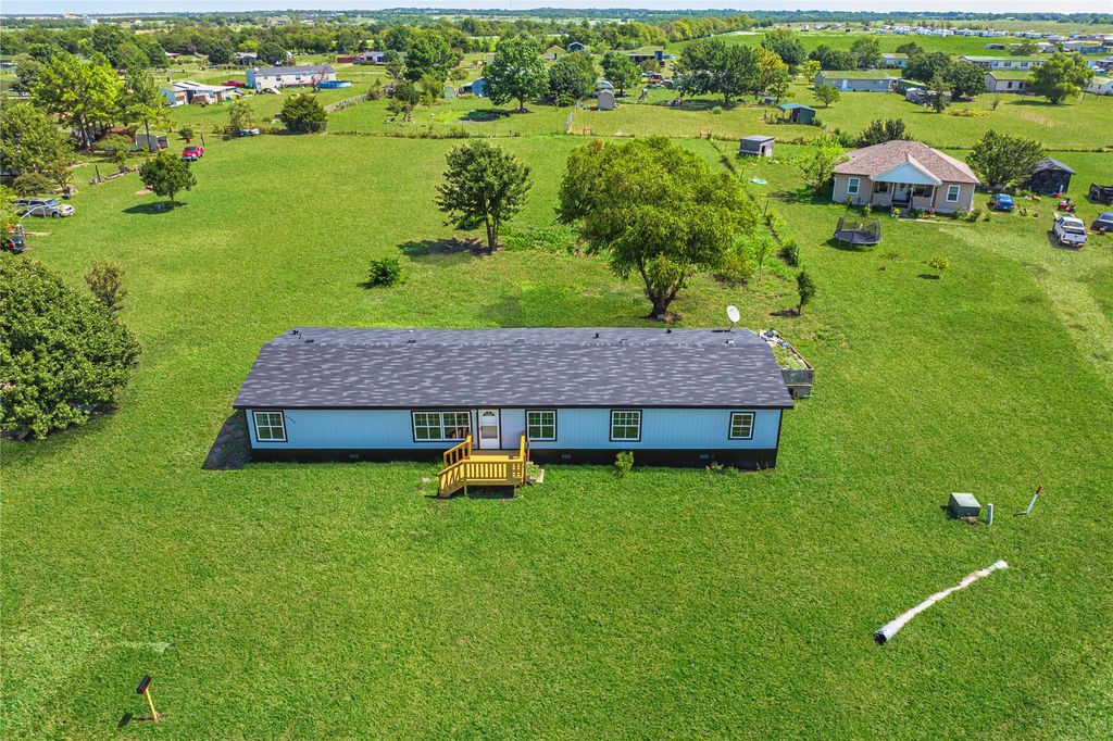3055 Shanda Court, Kaufman, TX 75142
