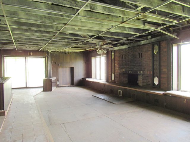 810 Newingham Lane, Arona Boro, PA 15617