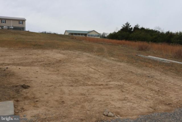 10 EARHART CT, Petersburg, WV 26847