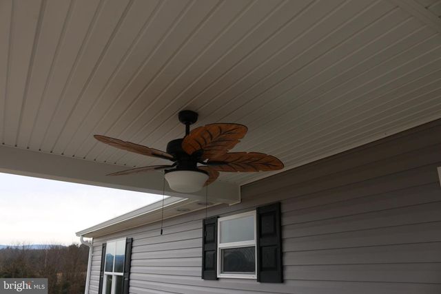 10 EARHART CT, Petersburg, WV 26847