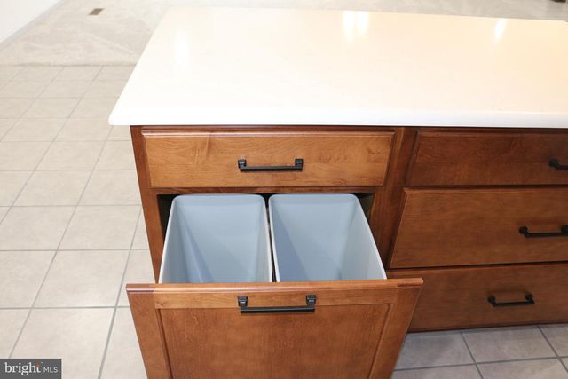 10 EARHART CT, Petersburg, WV 26847