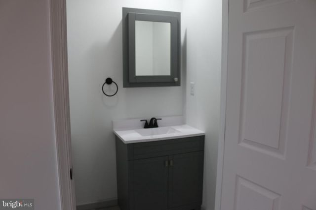 10 EARHART CT, Petersburg, WV 26847