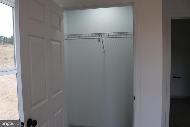 10 EARHART CT, Petersburg, WV 26847