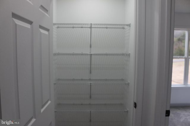 10 EARHART CT, Petersburg, WV 26847