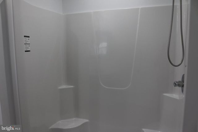 10 EARHART CT, Petersburg, WV 26847