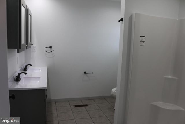 10 EARHART CT, Petersburg, WV 26847